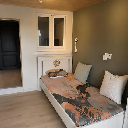 Magnifique Partie De Maison Avec 2 Et Grande Terrasse Plein Sud *